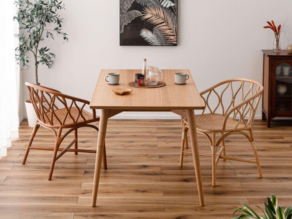 ラタン製ダイニングチェア