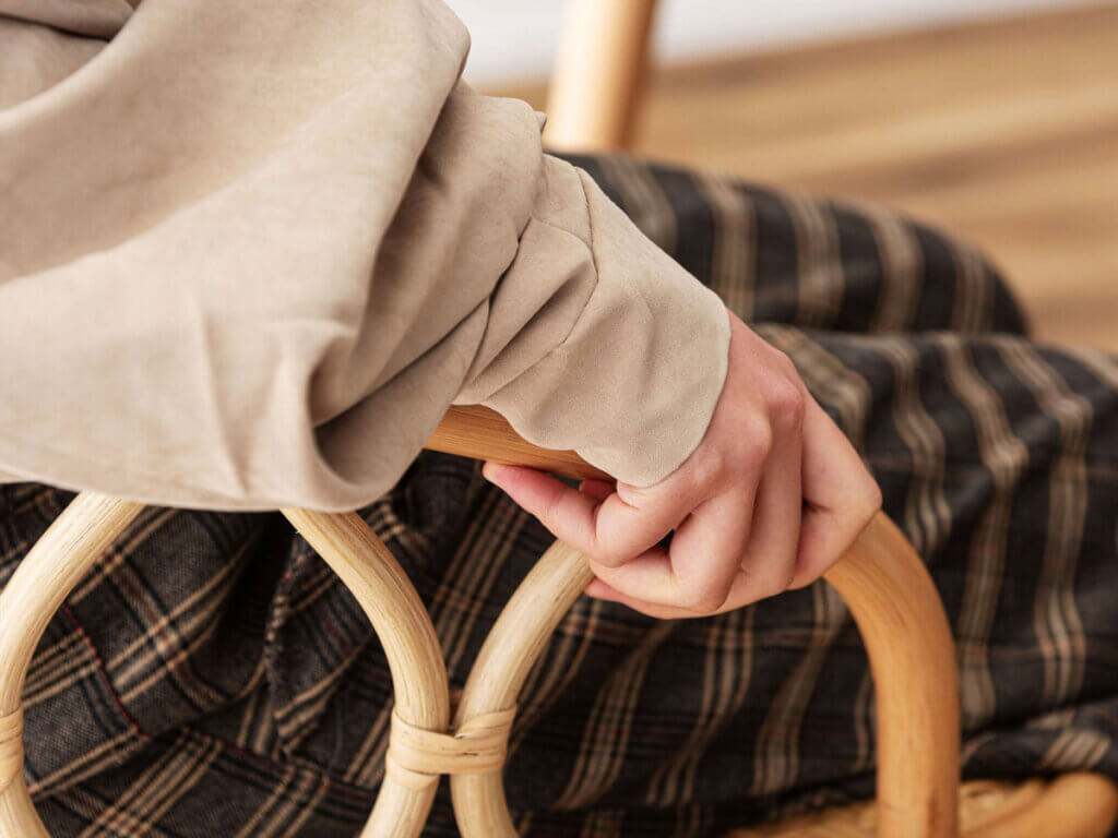 ラタンチェア（ナチュラル）の肘掛け